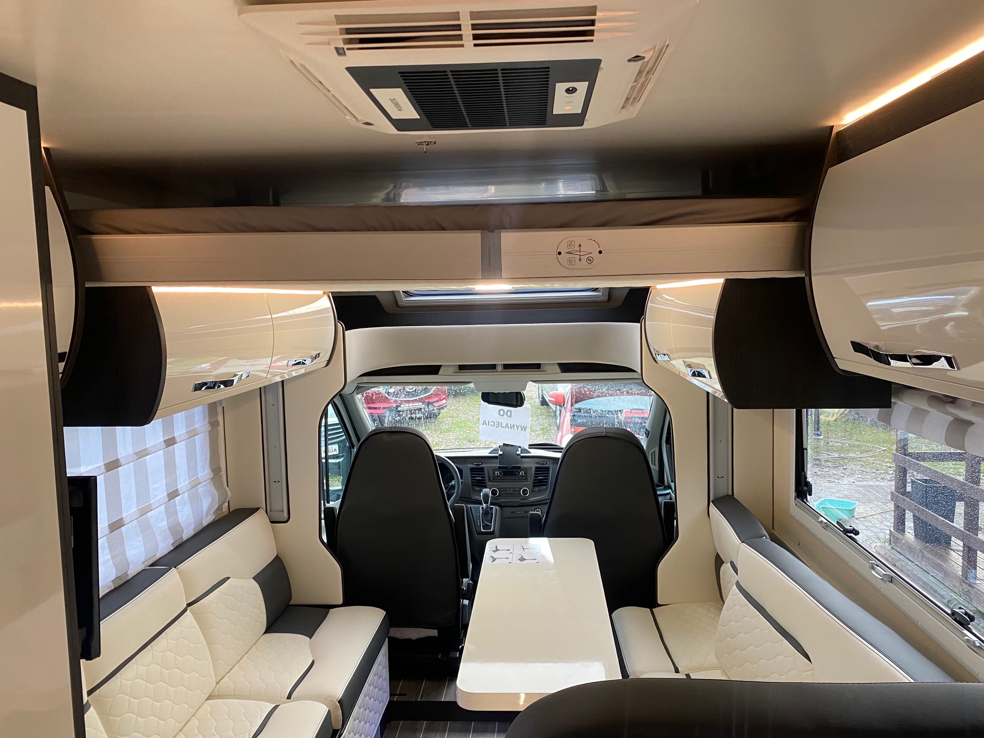 Camper 6 i 5 osobowy ford transit wersji VIP campery nowe Automat www.kampervip.pl