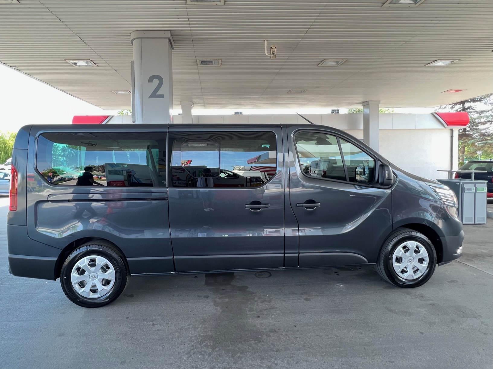 Renault trafic Long Najnowszy 9.os