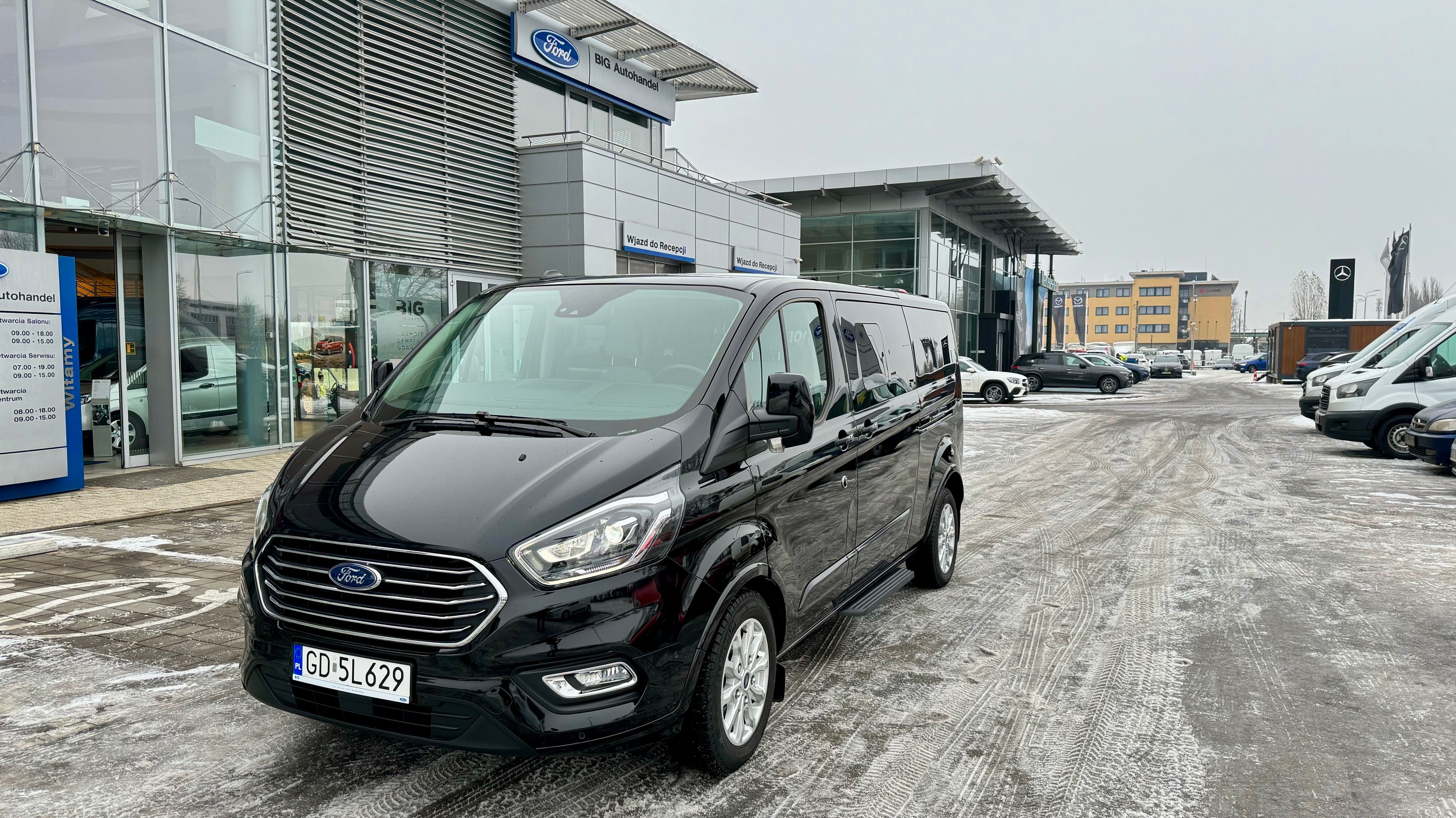 FORD TOURNEO CUSTOM 2.0TDCI 180KM AUTOMAT FULL OPCJA