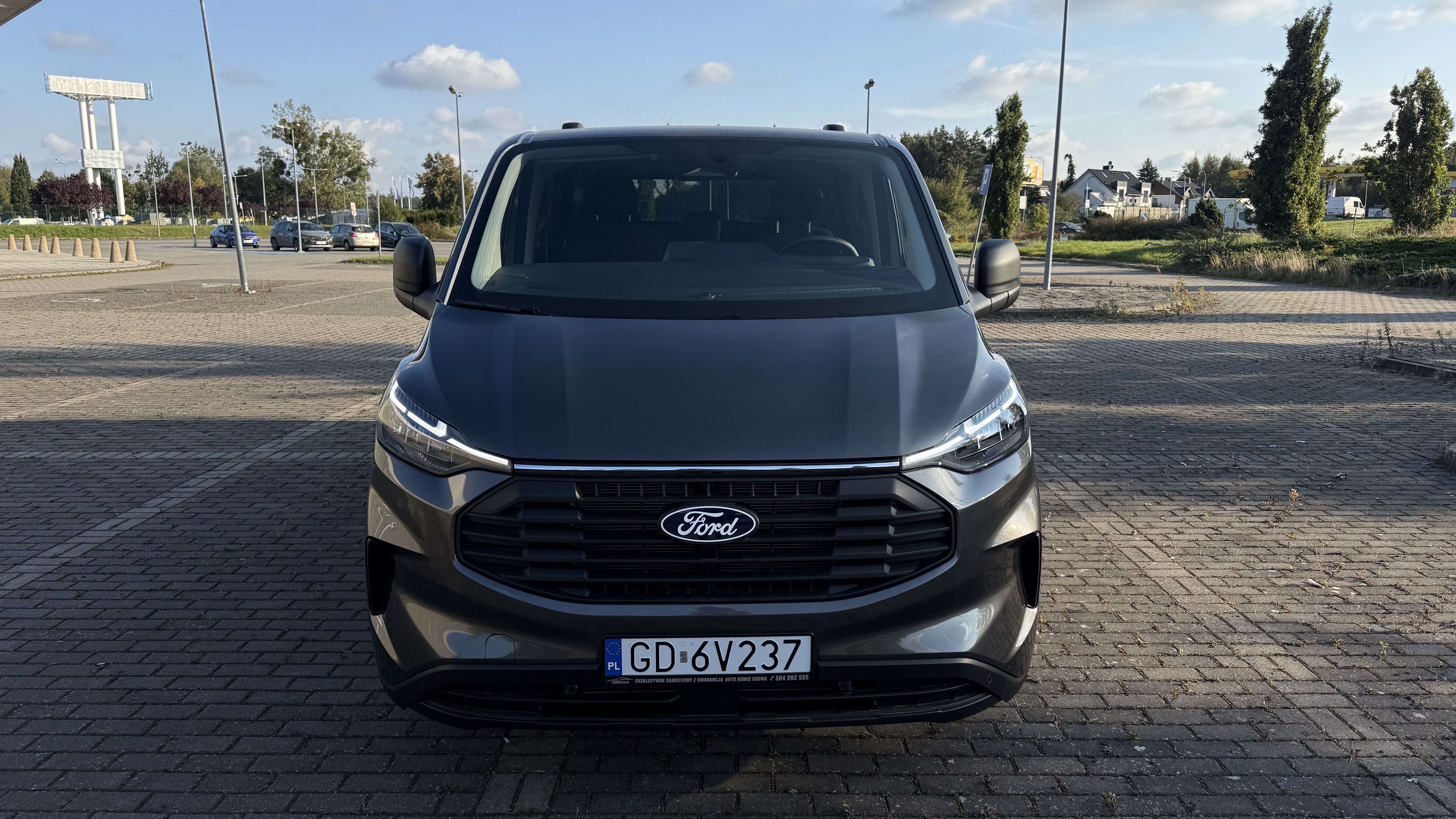 FORD TOURNEO CUSTOM LONG 8 OSOBOWY AUTOMAT