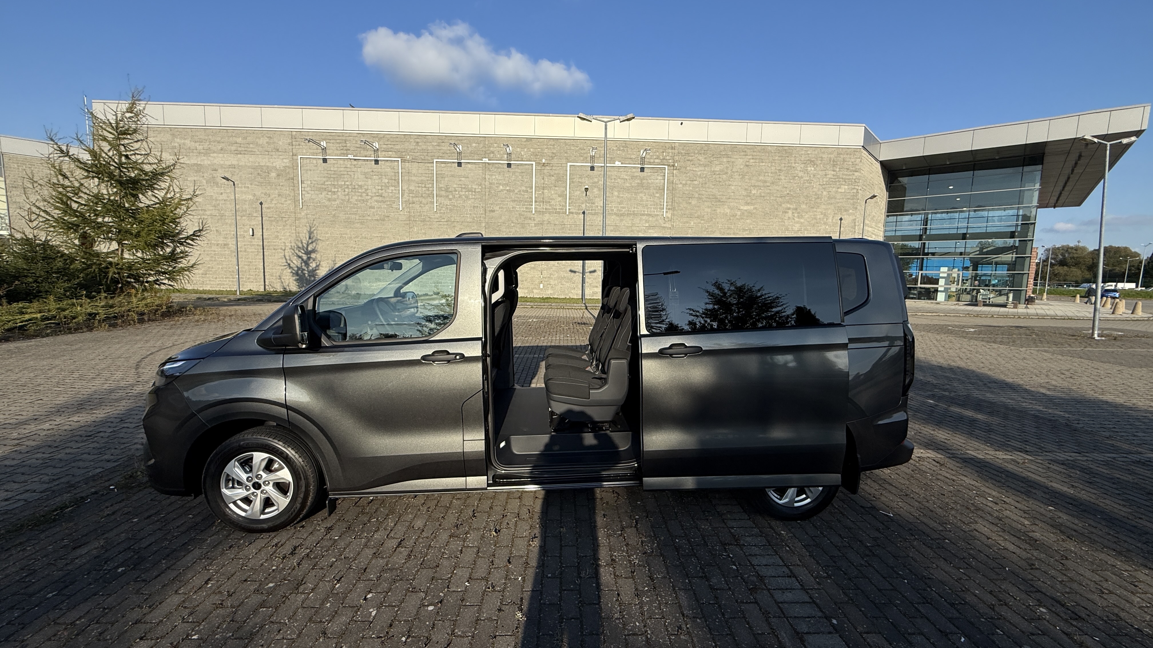 FORD TOURNEO CUSTOM LONG 8 OSOBOWY AUTOMAT