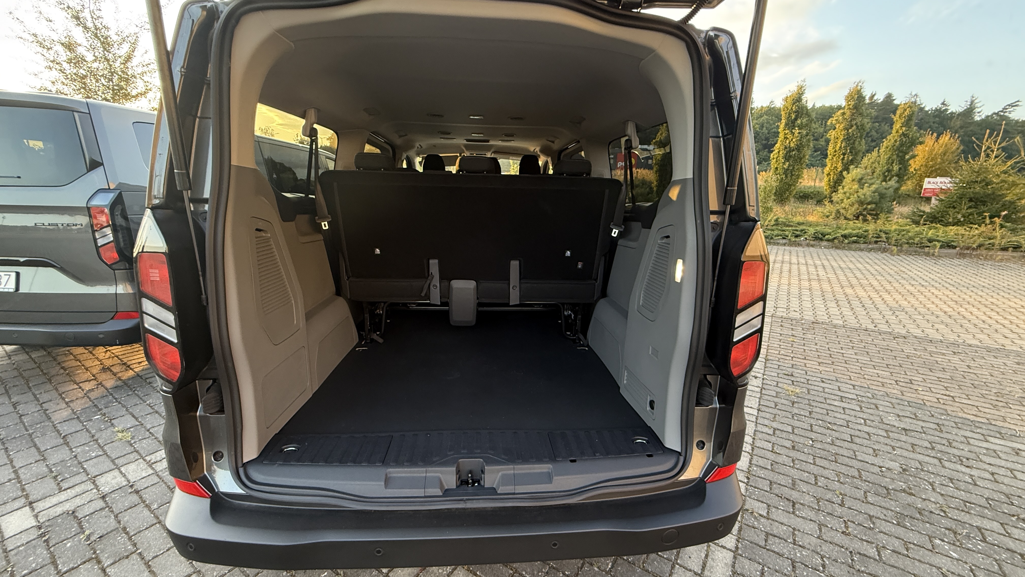 FORD TOURNEO CUSTOM 8 OSOBOWY LONG AUTOAMT